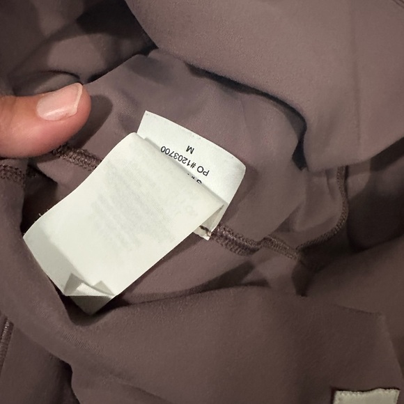 Vuori Women's Purple Leggings - Picture 5 of 5